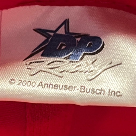 Red Cap - Picture 4 of 4